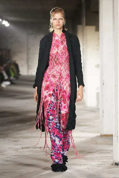 Look 54